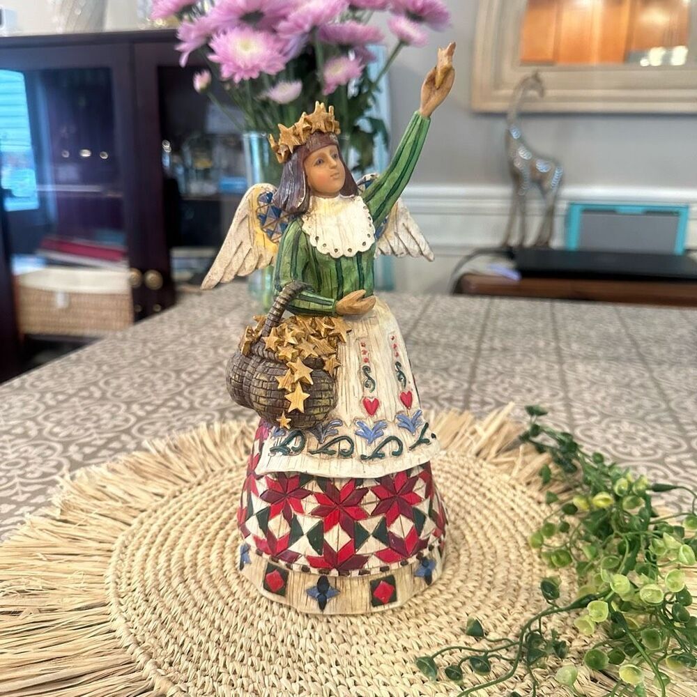Jim Shore Heartwood Creek Christmas Angel Reach for the Star Basket of Stars‎